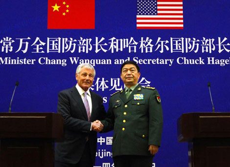 Bộ trưởng Quốc phòng Mỹ Chuck Hagel và người đồng cấp Trung Quốc Thường Vạn Toàn.