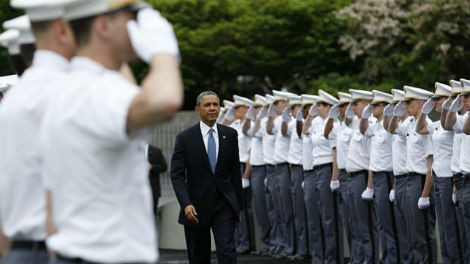 Tổng thống Mỹ Barack Obama đến thăm học viện quân sự Mỹ West Point.