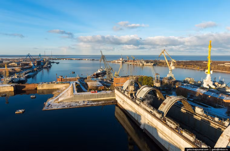 Ụ tàu Bạch Hải cũng là nơi Nga đóng tàu sân bay cho Ấn Độ.