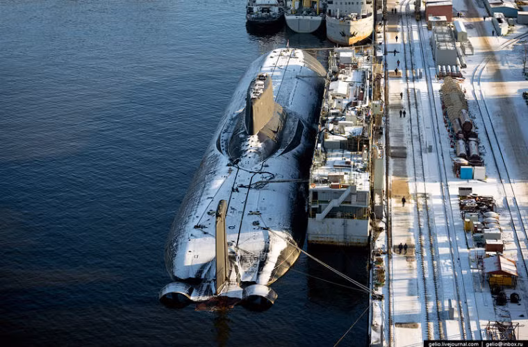 Tàu ngầm hạt nhân chiến lược lớn nhất thế giới - lớp Typhoon cũng được đóng ở Bạch Hải.