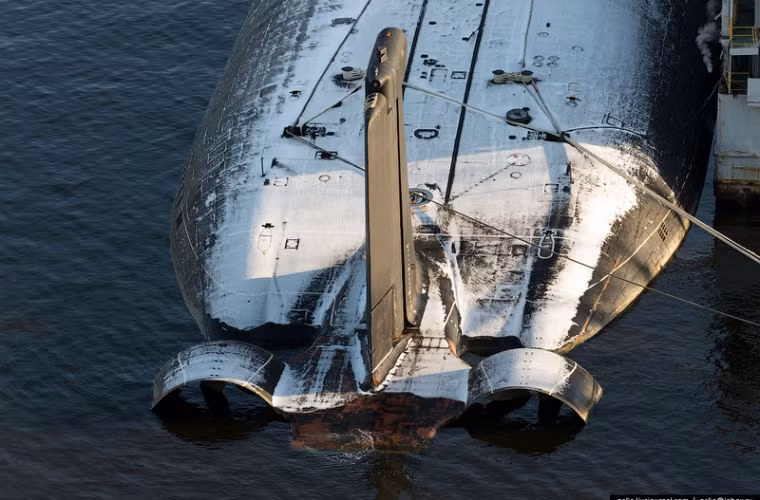 Để đóng tàu ngầm Typhoon, ụ đóng tàu Hangar số 55 - được coi là ụ đóng tàu lớn nhất thế giới được sử dụng.