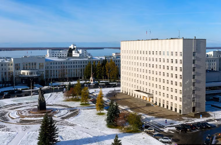 Thành phố Arkhangelsk được xây dựng từ năm 1584 theo lệnh của Sa hoàng Ivan Bạo chúa.