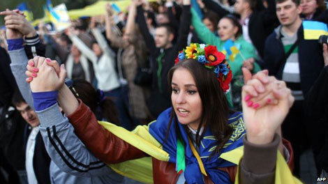 Người biểu tình đoàn kết ở Donetsk.