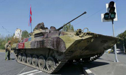 Xe bọc thép của lực lượng ly khai.