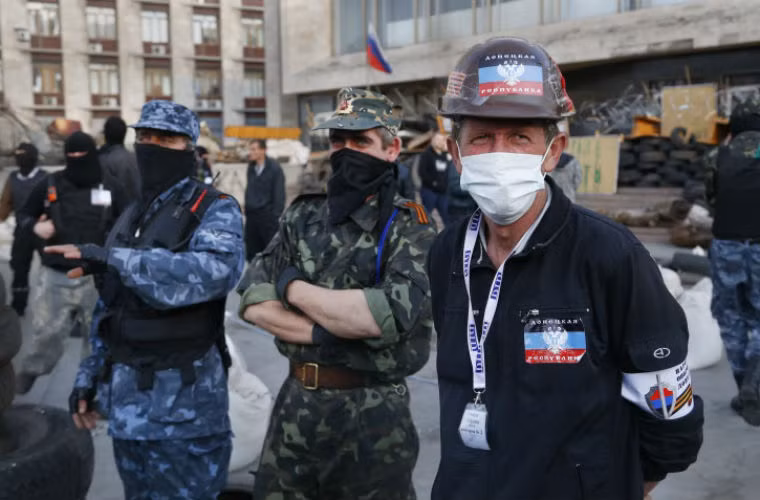 Lực lượng Tự vệ Donetsk đã ra lời kêu gọi động viên. Người đại diện lực lượng Tự vệ Donetsk cho hay: "Một chiến dịch tổng lực đã được chính phủ tiến hành ở Slavyansk. Điều này có nghĩa là bắt đầu một cuộc nội chiến".