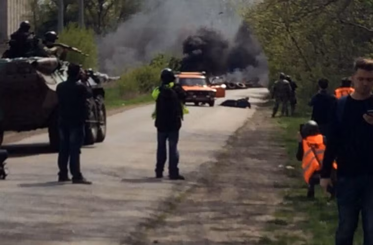 Tuy nhiên, hầu hết các mũi tiến quân của Quân đội Ukraine đều dừng bên ngoài ngoại ô mà chưa tiến vào trung tâm thành phố này.