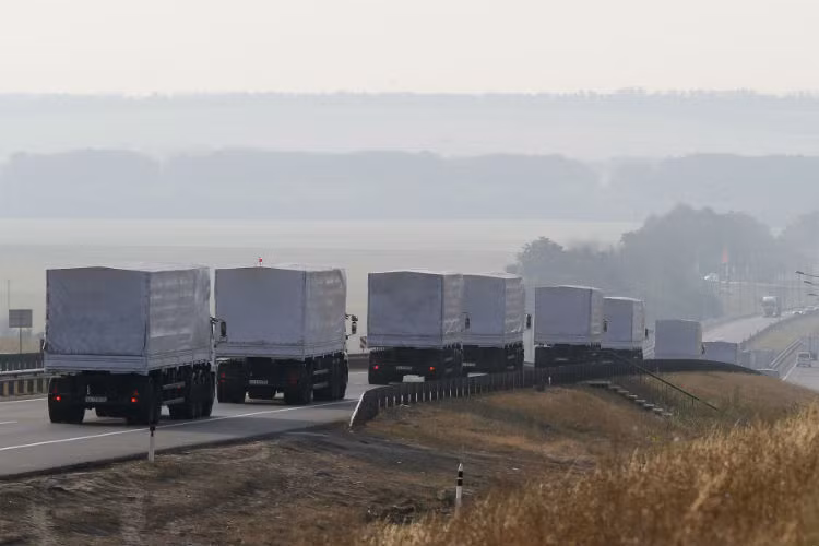 Đoàn xe bao gồm 260 chiếc và chở theo khoảng 2.000 tấn hàng cứu trợ.