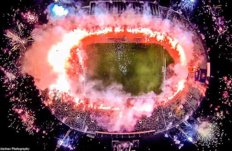 Bức ảnh chụp sân vận động thành phố Sofia, Bulgaria đạt giải 3 của cuộc thi không ảnh Dronestagram.