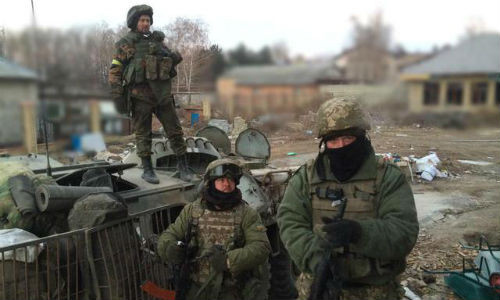 Lính Ukraine ở miền đông.