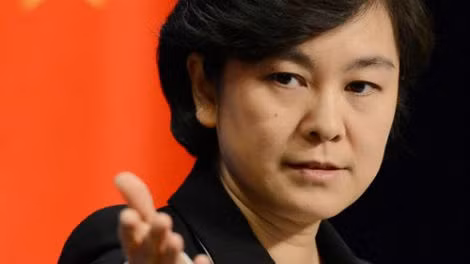 Người phát ngôn Bộ Ngoại giao Trung Quốc Hoa Xuân Oánh lại có hành vi vu khống tàu Việt Nam chủ động đâm va tàu Trung Quốc.