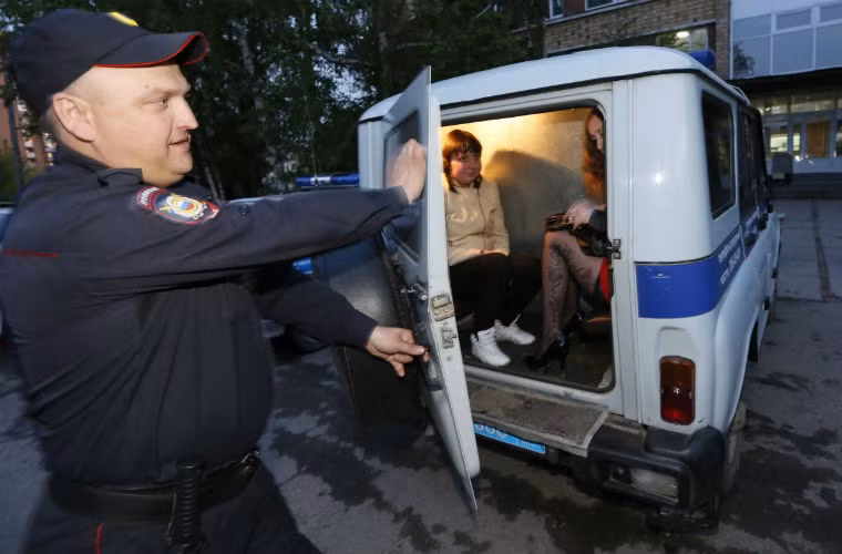 67% người Nga cho biết họ sợ các cơn quan thực thi pháp luật.