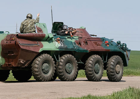 Các lực lượng vũ trang Ukraine trong chiến dịch nhằm vào người biểu tình ở Slavyansk.