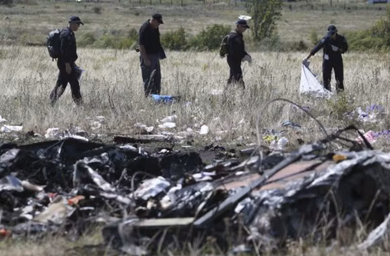 Sẽ có khoảng 100 chuyên gia quốc tế làm việc ở khu vực MH17 rơi để thu thập những gì còn sót lại.