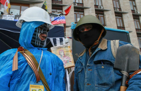 Người biểu tình vẫn chiếm giữ tòa thị chính Donetsk.