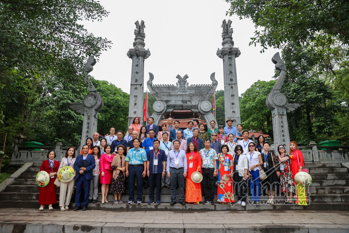 Doan kieu bao dang huong tuong niem cac Vua Hung-Hinh-8