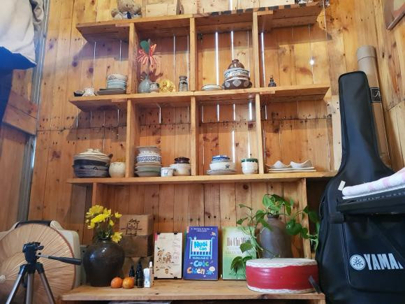 Thắm - cô bạn thân Hoài 'Thát-chơ' Lệ Hằng khoe góc nhà xinh - Hình 3 Tham - co ban than Hoai 'That-cho' Le Hang khoe goc nha xinh-Hinh-3