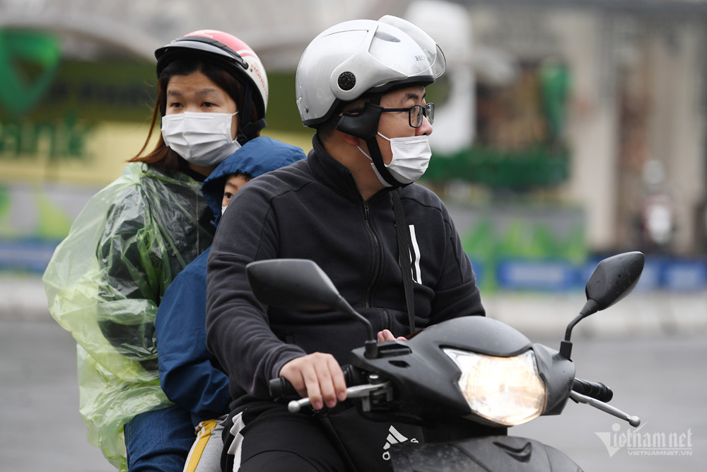 Thoi tiet Ha Noi 25/4: Gio dong bac cap 2-3, mua giong bat chot