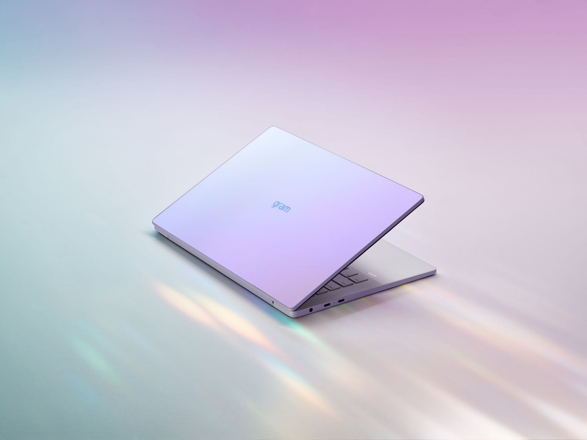 Chiec laptop nhe nhu dien thoai gay “sot” tai Viet Nam-Hinh-2