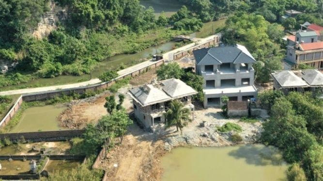 Thêm loạt công trình 'khủng' xâm hại danh thắng Tràng An Them loat cong trinh 'khung' xam hai danh thang Trang An