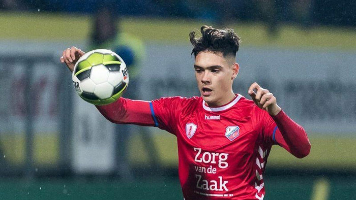 Doi thu cua tuyen Viet Nam o AFF Cup co vien binh xin tu chau Au?