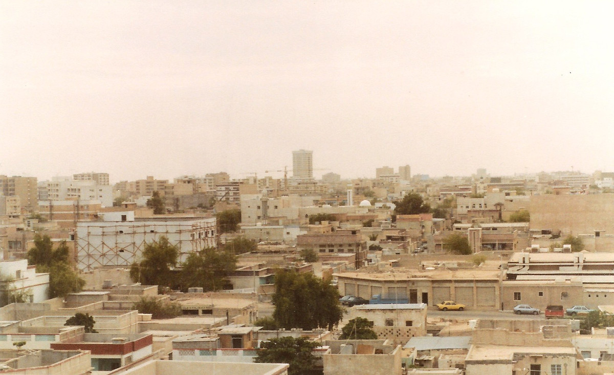 Một góc Doha nhìn từ trên cao. Tòa cao ốc ở trung tâm là khách sạn Ramada.