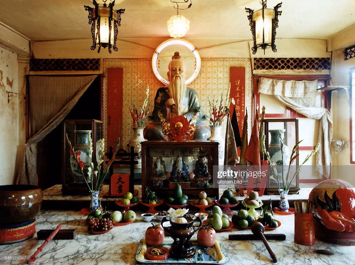 Tượng Lão Tử trong Khánh Vân Nam Viện, đạo quán lớn nhất của người Hoa Chợ Lớn.