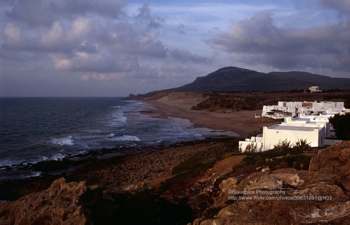 Bờ biển Đại Tây Dương ở khu vực gần Tetouan.