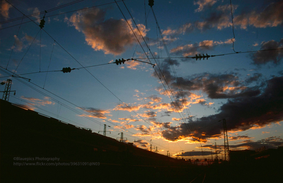 Hình ảnh khác về hoàng hôn ở ga Krasnoyarsk.