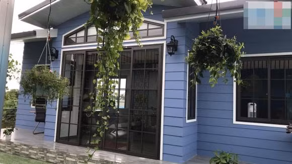 Con gai xay nha bao hieu cho bo me truoc khi lay chong