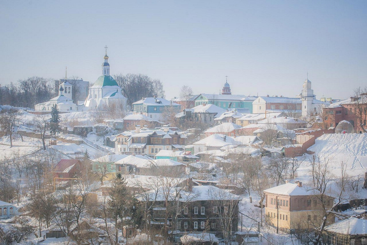  10. Vladimir. Nằm cách Suzdal 36 km và cách Moscow 183 km, thành phố Vladimir được biết đến với các nhà thờ cổ tráng lệ có từ thế kỷ thứ 12, gồm nhà thờ Chính tòa Đức Mẹ về trời và nhà thờ Chính tòa Thánh Demetrius. Ảnh: LookWay.RU. 