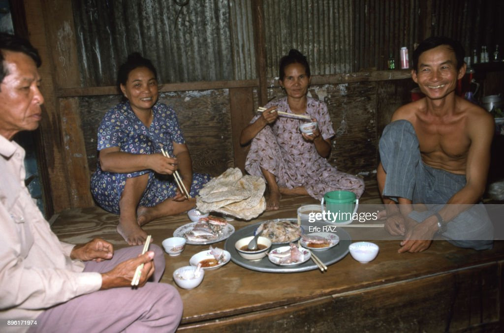 Bữa ăn của một gia đình ngư dân Nha Trang.