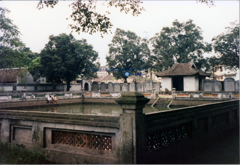 Giếng Thiên Quang.