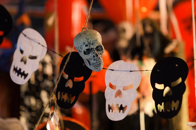 Do choi ma quy rung ron, gia tien trieu van hut khach mua-Hinh-4