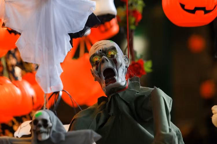 Do choi ma quy rung ron, gia tien trieu van hut khach mua-Hinh-5