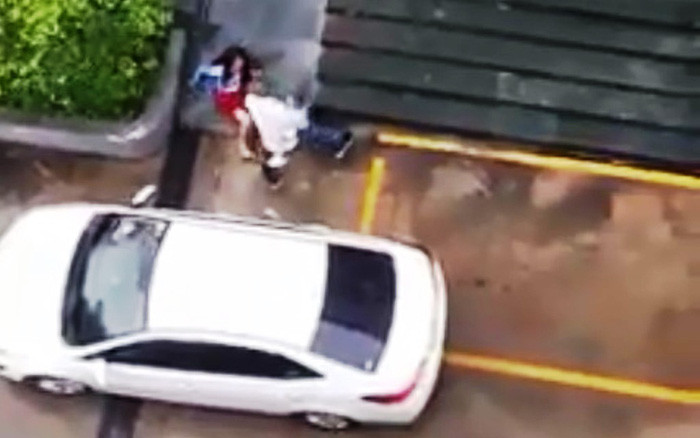 Danh vo da man vi dam doi lai mat day chuyen ky vat cua bo