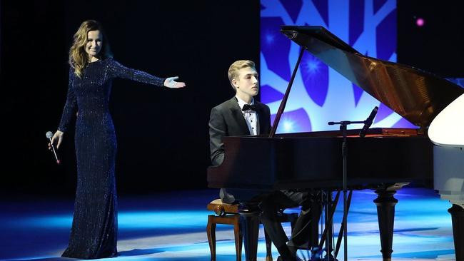 Soai ca hot nhat TikTok luc nay: Con trai Tong thong, tai nang dinh cao-Hinh-8