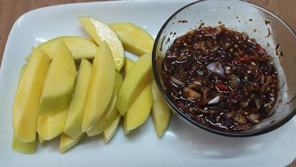 Nhung thoi diem an xoai khong thich hop de bien thanh 