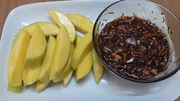 Nhung thoi diem an xoai khong thich hop de bien thanh 