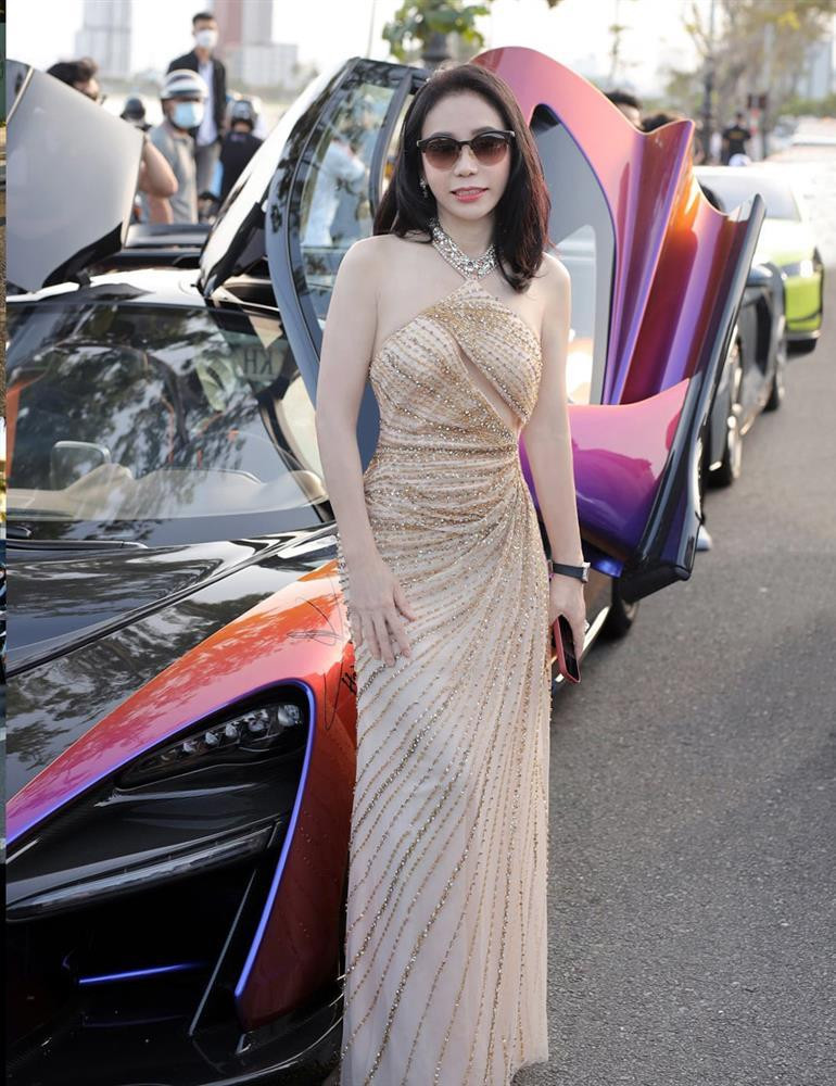 Danh tinh chu nhan dan sieu xe tram ty nao loan tai Da Nang