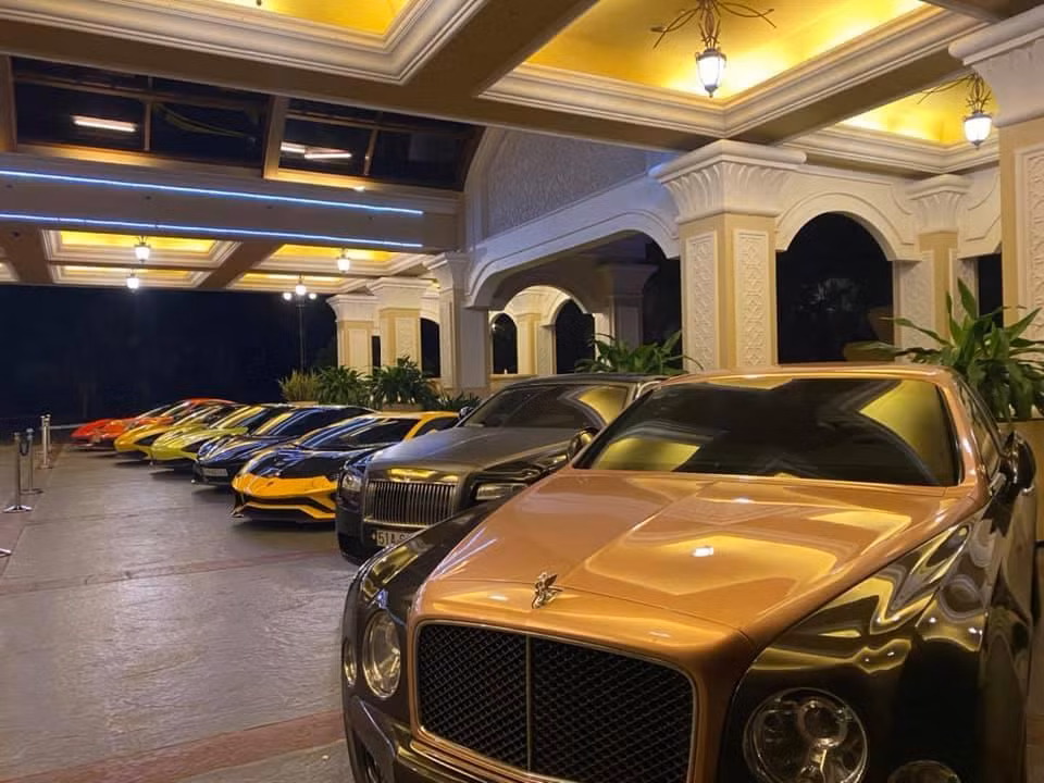 Danh tinh chu nhan dan sieu xe tram ty nao loan tai Da Nang-Hinh-10