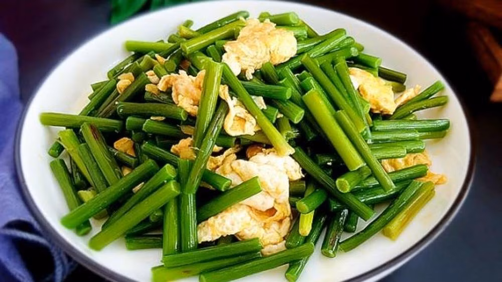 Loai rau xao voi trung vua nhanh vua ngon, cuc tot cho suc khoe