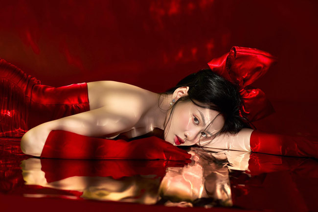 Nguyễn Yến được nhận xét là cô gái hòa đồng, vui vẻ.