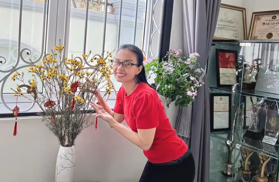 Gu thoi trang ngay cang trai nguoc cua ba cap chi em hot nhat nhi showbiz Viet-Hinh-12