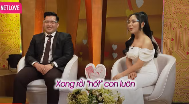 Gap nhau o phong tro, chang trai nhanh tay “hot luon” gai xinh chi sau vai ngay quen-Hinh-3