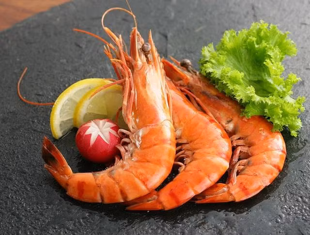 8 thuc pham cuc tot cho nguoi bi rung toc