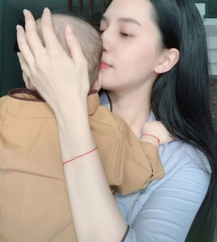 Cuộc sống của Thiên An và con gái đầu lòng ra sao sau ồn ào tình ái với Jack? - Hình 5 Cuoc song cua Thien An va con gai dau long ra sao sau on ao tinh ai voi Jack?-Hinh-5