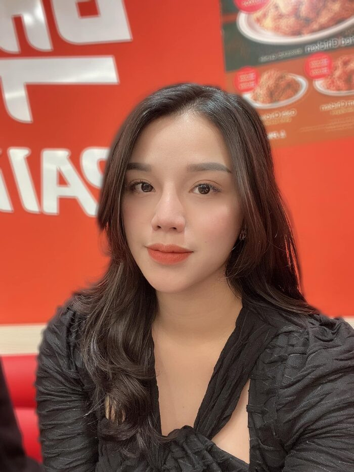 Điểm danh những bà xã xinh đẹp bên dàn cầu thủ nổi tiếng: Tài sắc vẹn toàn - Hình 7 Diem danh nhung ba xa xinh dep ben dan cau thu noi tieng: Tai sac ven toan-Hinh-7