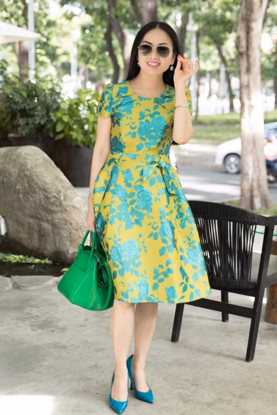 Gu thoi trang ngay cang trai nguoc cua ba cap chi em hot nhat nhi showbiz Viet-Hinh-14