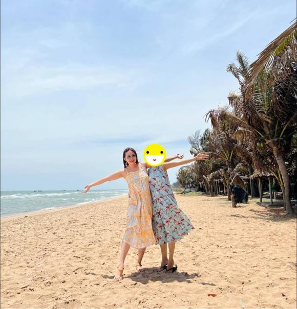 Giam can thanh cong Phan Nhu Thao, tu tin khoe dang thon gon o bien