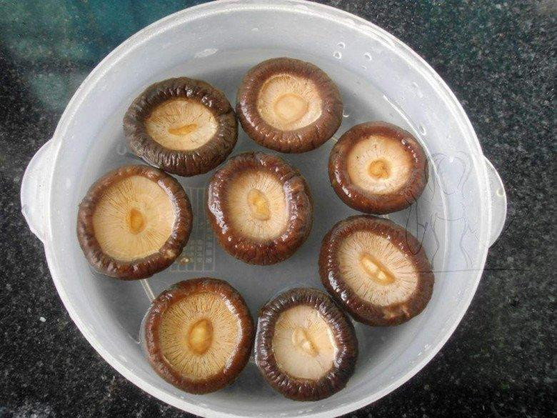 Them chut nguyen lieu khi ngam nam huong, vai phut no mem ngay